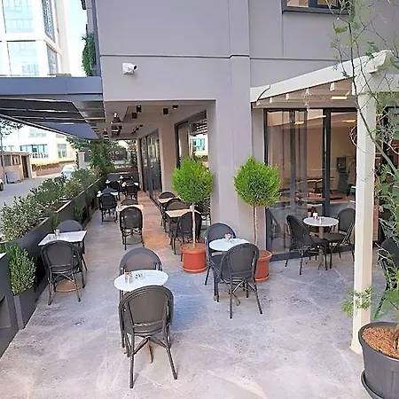 Livinton Atasehir 3* איסטמבול