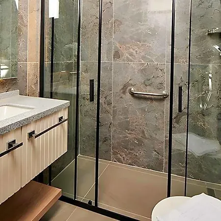 מלון Livinton Atasehir