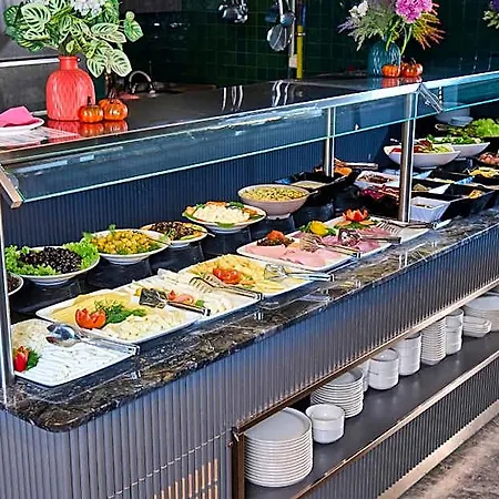 Hotel Livinton Atasehir 3*